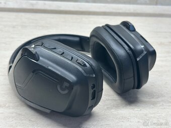Logitech G935 Wireless 7.1 Surround Sound LIGHTSYNC - 11