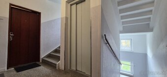 2 izbový priestranný byt, loggia a balkón, Bratislava – Ruži - 11