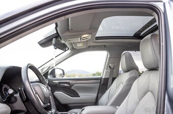 Toyota Highlander 2.5 Hybrid Dynamic Force Executive AWD - 11