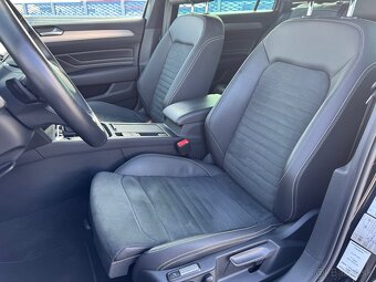 Predám  Volkswagen Passat Variant 2.0 TDI EVO Elegance DSG - 11
