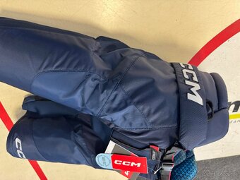 UPLNE NOVA PROFI VYSTROJ CCM JETSPEED FT6 SR  - 11
