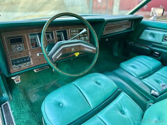 Lincoln Mark IV 1976 7.5 liter V8 - 11