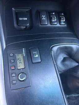 Toyota LAND CRUISER - 11