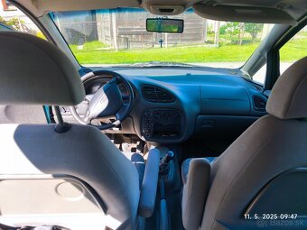 Ford Galaxy 1.9 66kw 2000rocnik - 11