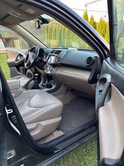 Toyota Rav4 2.2 130kw - 11