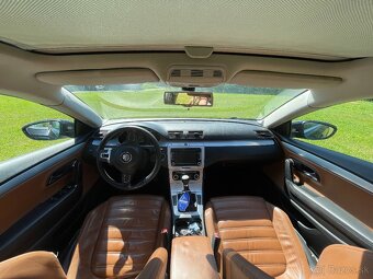 Volkswagen Passat 2.0 TDI - 11
