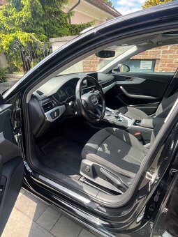 Audi A4 sedan - 11