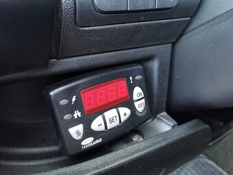 PEUGEOT BOXER 2.2 / CHLADIARENSKY - 11