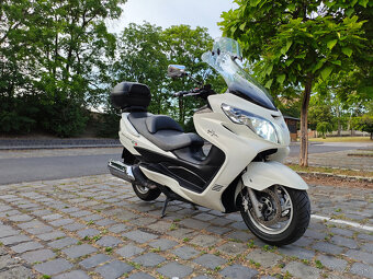 Suzuki Burgman AN400 r.v. 2010 - 11
