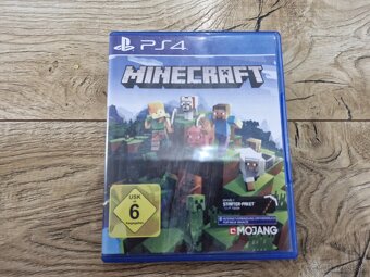 Playstation 4 - 11