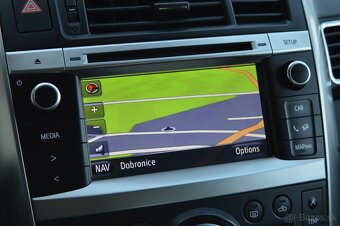 Toyota Verso 1.6i - 7 míst ,NAVI, kamera ,bez koroze - 11