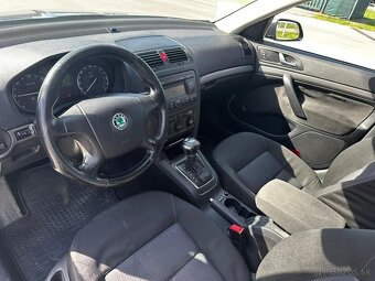 Škoda Octavia Combi 2.0TDI - 11