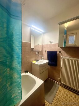 Dvojgeneračný 6 - izbový rodinný dom - Nižná Myšľa - 11