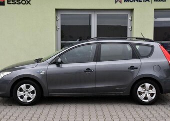 Hyundai i30 CW 1.4i 2xKOLA 77 kw - 11