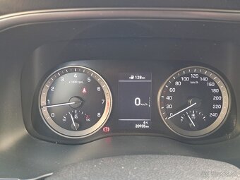 Hyundai Tucson 1,6 T-GDi 130 kW / 177k 4x4 M6 N-LINE - 11