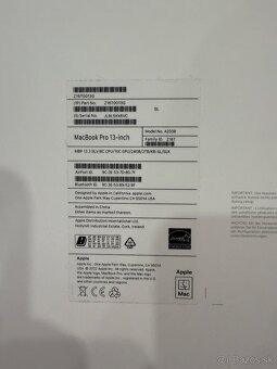  MacBook Pro 13" M2 chip 24GB/2TB Strieborný SK - 11
