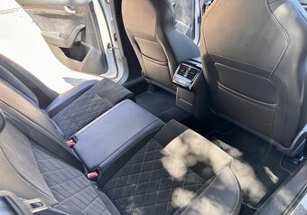 Škoda Superb combi 2.0 TDI Sportline DSG - 11