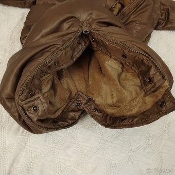 Benetton teplučký praktický overal/fusak čokoládová farba - 11