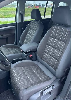 Volkswagen Touran Cross 1.6 TDI 5 miest 2011 - 11