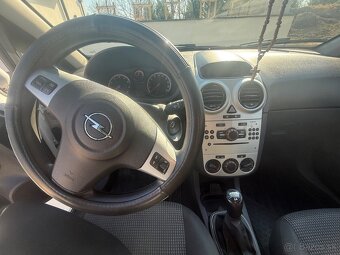 Opel CORSA - 11
