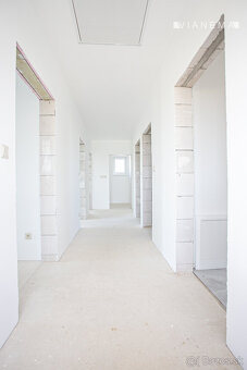 IBA U NÁS Na predaj výnimočný RD s úžit. 114m2 a poz. 517m2 - 11