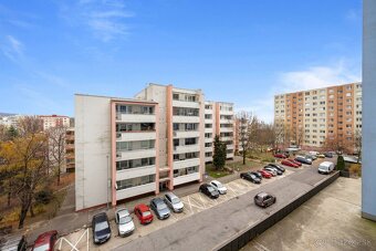 NA PRENÁJOM: Kompletne zariadený 1-izbový byt, Hodálova, BA  - 11