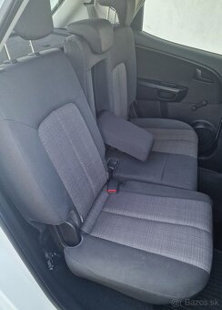 Kia Venga 1.4 CVVT LX SR - 11
