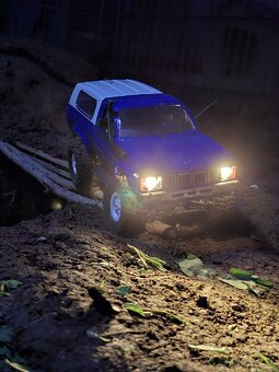 PREDÁM RC CRAWLER - 11