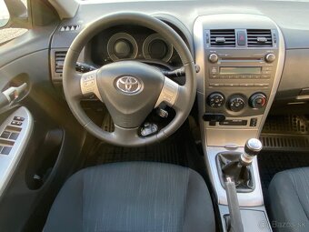 Toyota Corolla 1.6 VVT-I Sol, benzín - 11