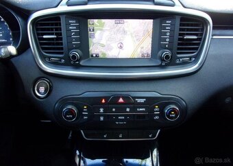 Kia Sorento 2.2CRD147kW4X4 REBEL 122 000KM nafta automat - 11