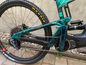 Ebike Santa Cruz Heckler CC NOVY - 11