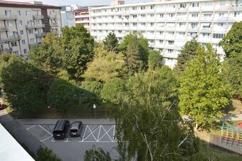 Predaj veľký 2,5 izbový byt Bratislava III - Nové Mesto - 11