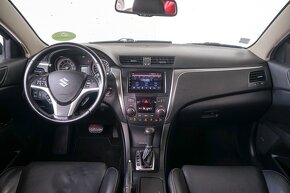 23-Suzuki Kizashi, 2011, benzín, 2.4 CVT 4WD, 131kw - 11