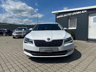 Škoda Superb Combi 2.0 TDi Style DSG - 11