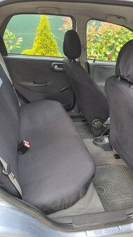 Opel Corsa C 1.4 16V Twinport - 11
