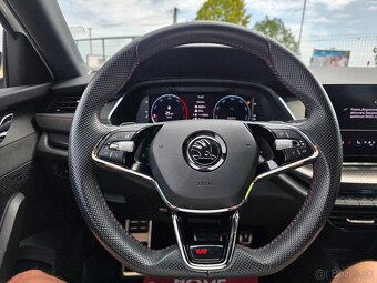 Škoda Octavia Combi RS DSG 4x4 - 11