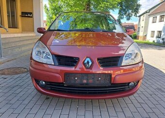 Renault Scénic 1,5 dCi nafta manuál 76 kw - 11