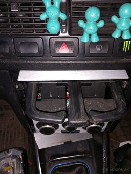 Predám predný a zadní nárazník golf 4 variant - 11