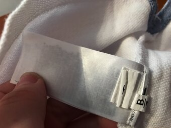 NOVÉ TOMMY HILFIGER originál damske tricko M/L - 11
