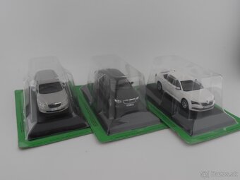 Škoda Superb  "Kaleidoskop" 1/43 - 11
