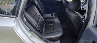 HYUNDAI i30 CW 2.0 benzin 105kW (143k) - 11