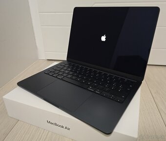 Apple MacBook Air 13,6" M3, 8C CPU/10C GPU/16GB/512GB - 11