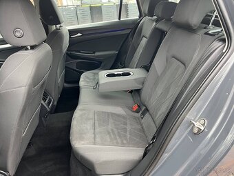 VW Golf VIII Variant 2.0 TDI 85kw DSG - 11