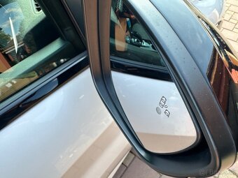 2021 Peugeot 208 GT - 11