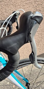 Dámsky karbónový cestný bicykel Scott Contessa Solace 35 - 11