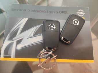 Opel Insignia 2,0 Cdti M6 - 11