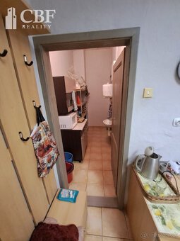 Na predaj nebytový priestor / obchod v centre obce Plešivec - 11