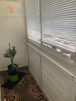 ZNÍŽENÁ CENA - Predaj 3 - izbový moderný byt  s dvomi balkón - 11