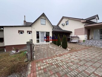 NA PREDAJ – Priestranný poschodový rodinný dom HRAŇ - 11