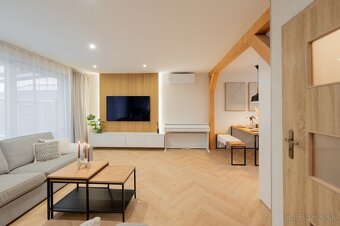 4-izbový kompletne zariadený rodinný dom - 11